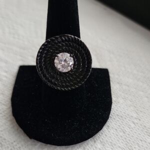 Elegant Black and Silver Women's Ring